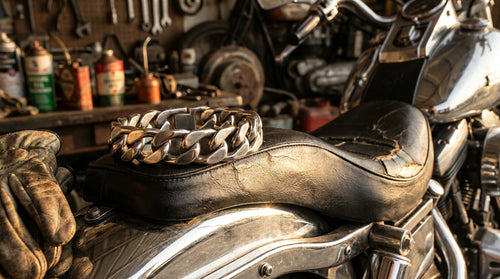Motorcycle Chain Bracelet: Steel, Fit and 7 Picks Worth Wearing