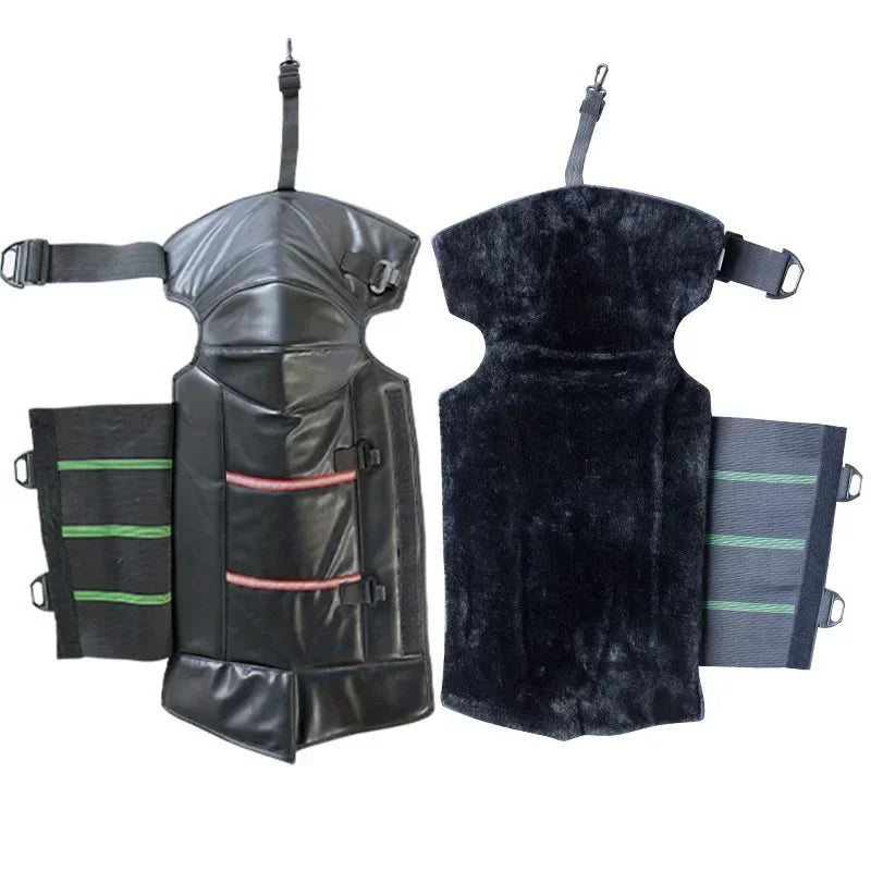 The ALR™ Motorcycle Warm Kneepads are equipped with adjustable straps and come in a pair. One side features a smooth surface with pockets, while the other side has soft, textured waterproof PU leather for winter protection—ideal for motorcycle rides.