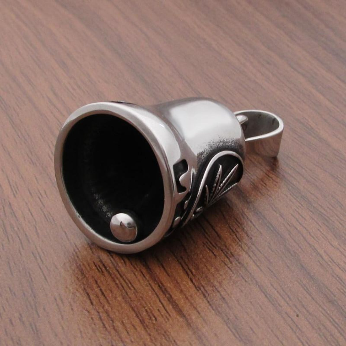 Stainless Steel Pot Leaf Gremlin Bell