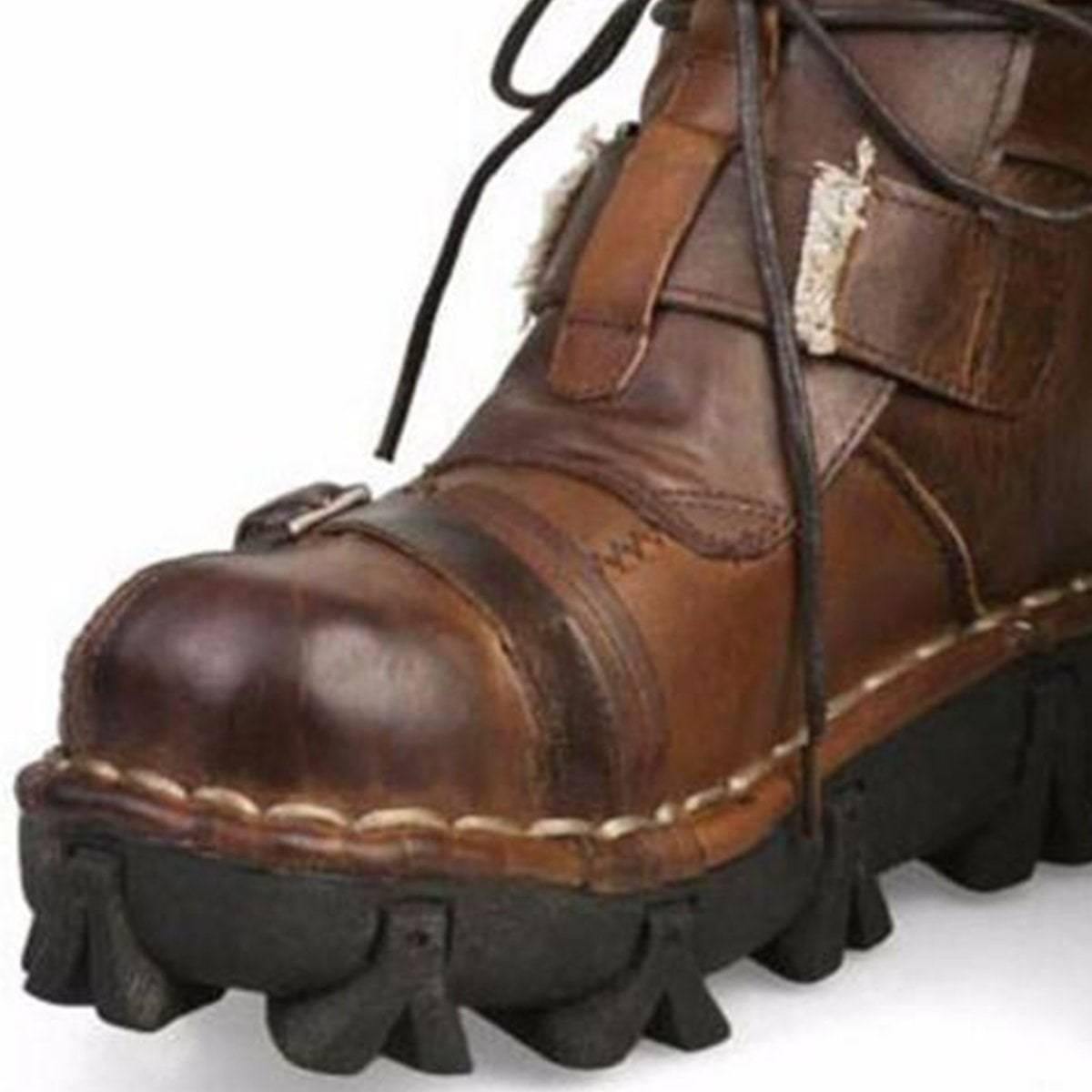 A pair of men's Handmade Leather Skull boots.