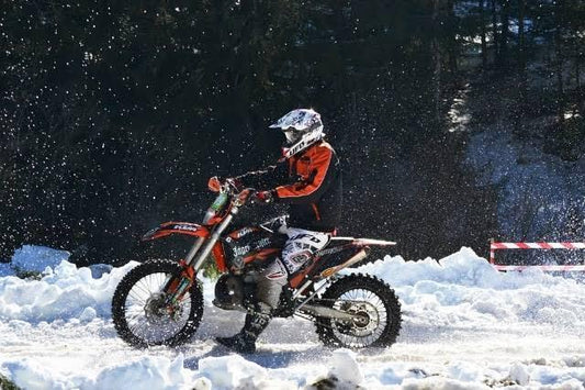 7 Tips For Choosing The Best Cold Weather Motorcycle Gear - American Legend Rider