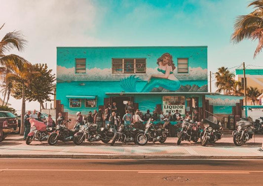 How to Come Out of a Biker Bar Alive - American Legend Rider