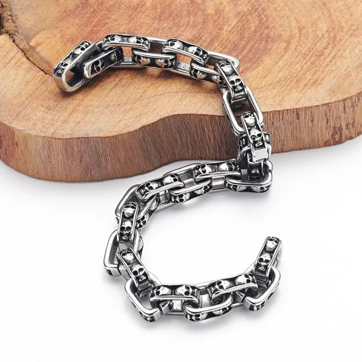 thumbnail image 2 of Polished Stainless Steel Skull Curb Link Chain Bracelet For Men - Biker Style Bangle, Silver, No Stone, Comes With Gift Pouch 2 of 6