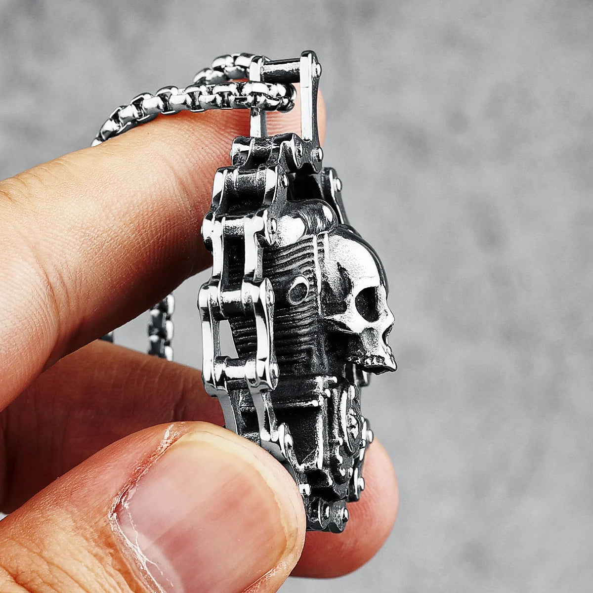 ALR™ Retro Skull Engine Necklace