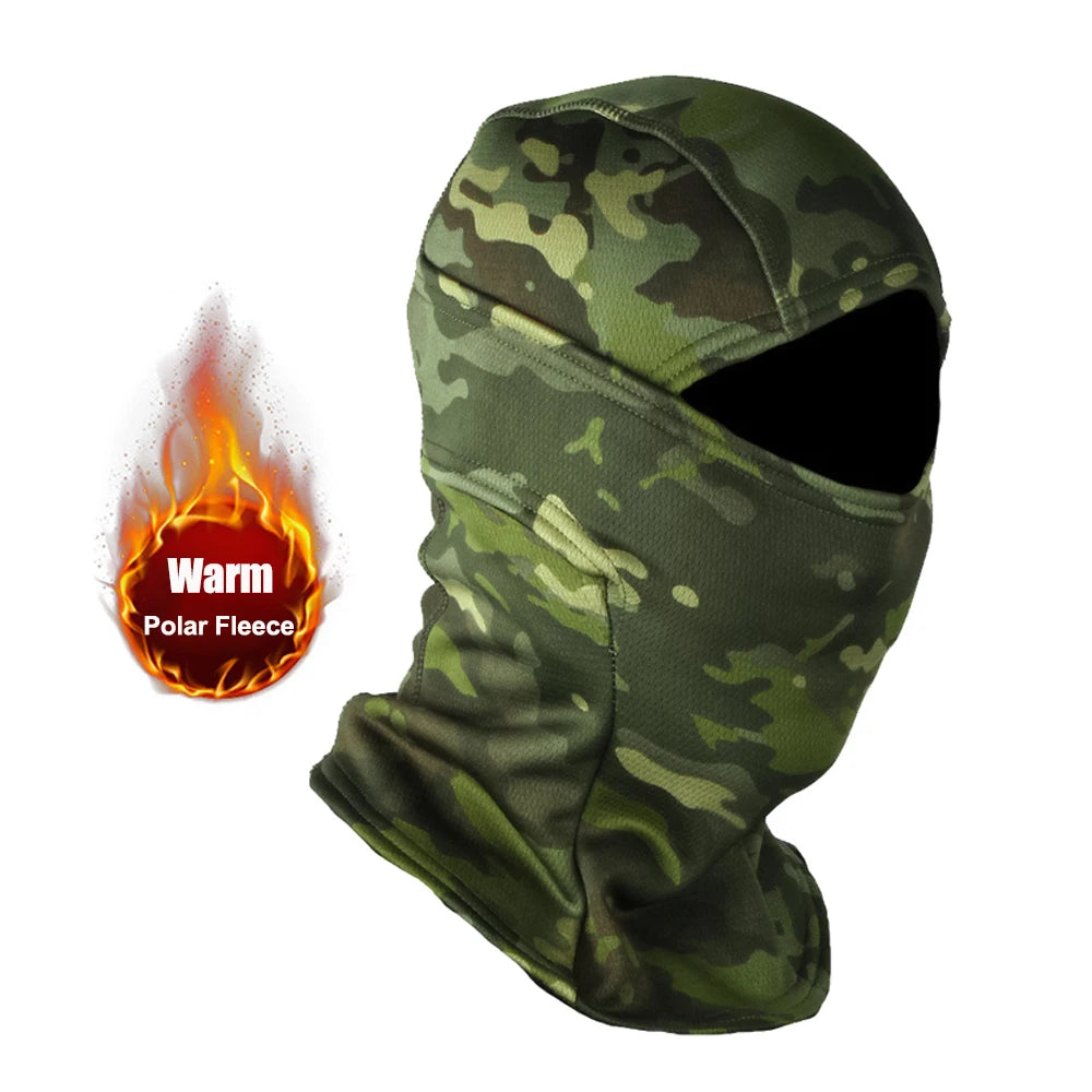 The ALR™ Winter Fleece Warm Camouflage Balaclava features an eye opening and is made from warm polar fleece, highlighted by a flame icon to showcase its cold resistance, ideal for harsh winter conditions.