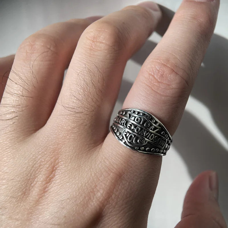 ALR™ Retro Motorcycle Ring