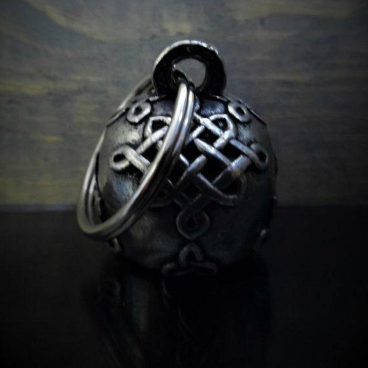 Daniel Smart Celtic Skull Diamond Bell - American Legend Rider