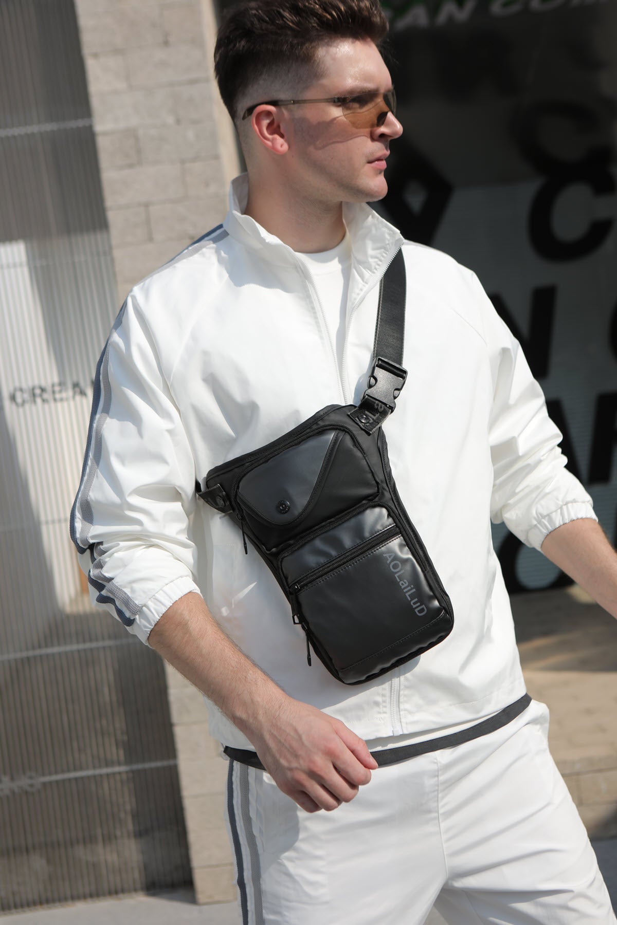 Men's Multi-Function Chest/Waist Bag