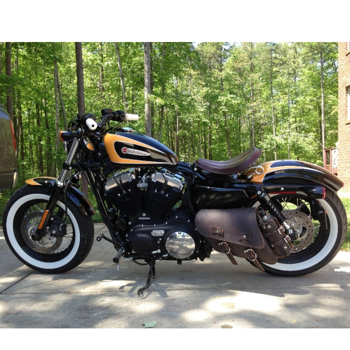 La Rosa Bolt On Rustic Leather Swing Arm Bag with Spare Fuel Bottle (Left Side) - American Legend Rider