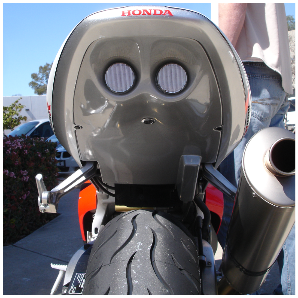 Hotbodies Racing Undertail for Honda RC51 2000-07