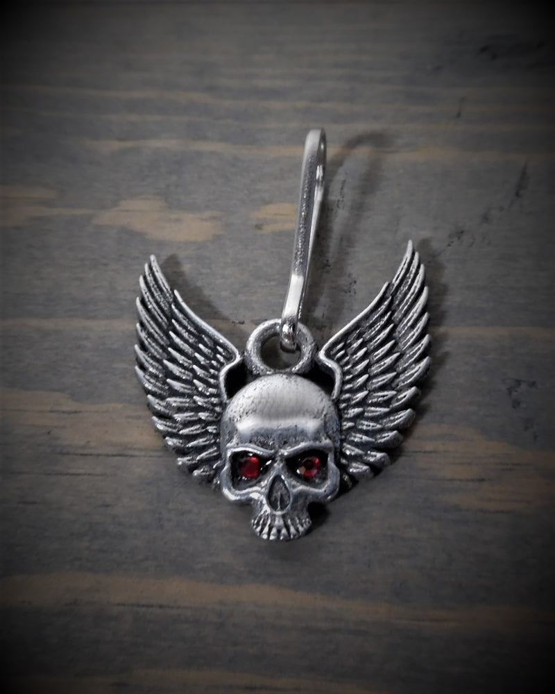 Daniel Smart Skull Upwing Diamond Zipper Pull