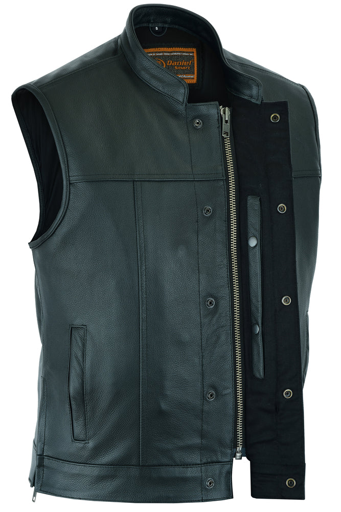 Daniel Smart Men's Double Crosser Vest